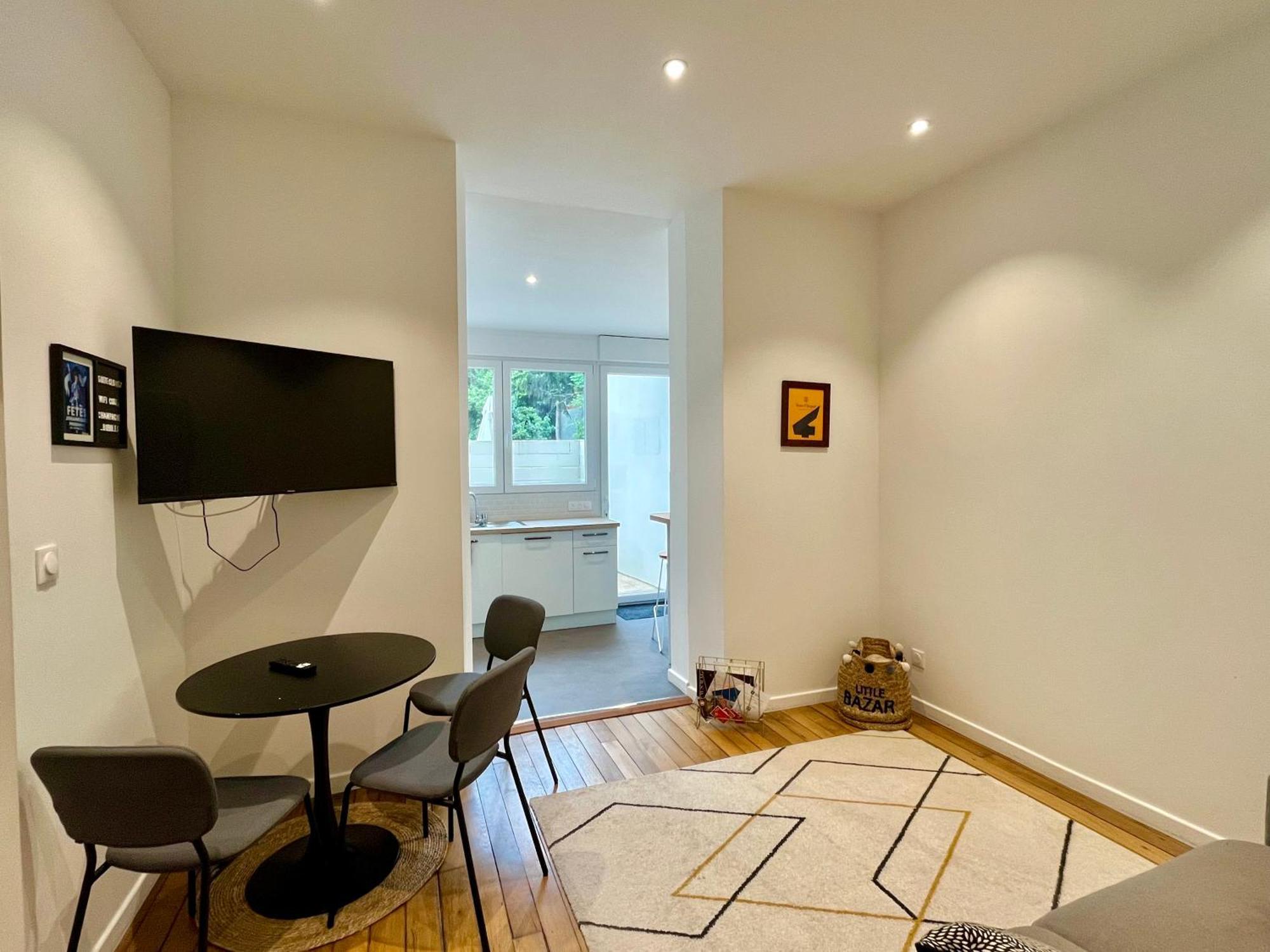 Suite Clovis 2 แร็งส์ ภายนอก รูปภาพ
